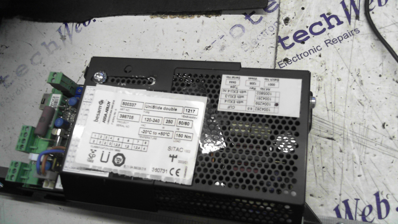 ASSA ABLOY 500337 Unislide Double Power Supply