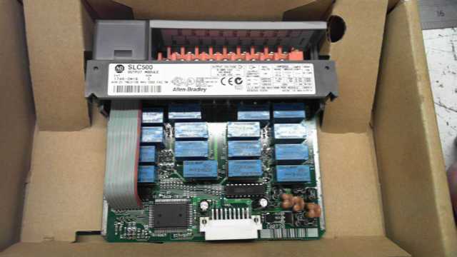 Allen Bradley 1746-0W16 Output Module