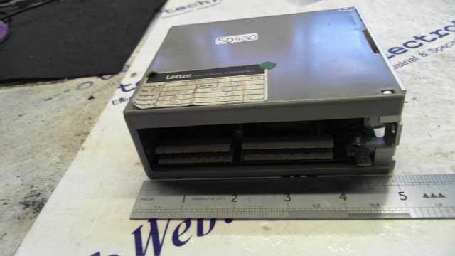 Lenze 533 E1 9/7120/0360 Speed Controller