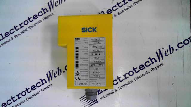 Sick WEU 26/2-211 Photoelectric Safety Switch