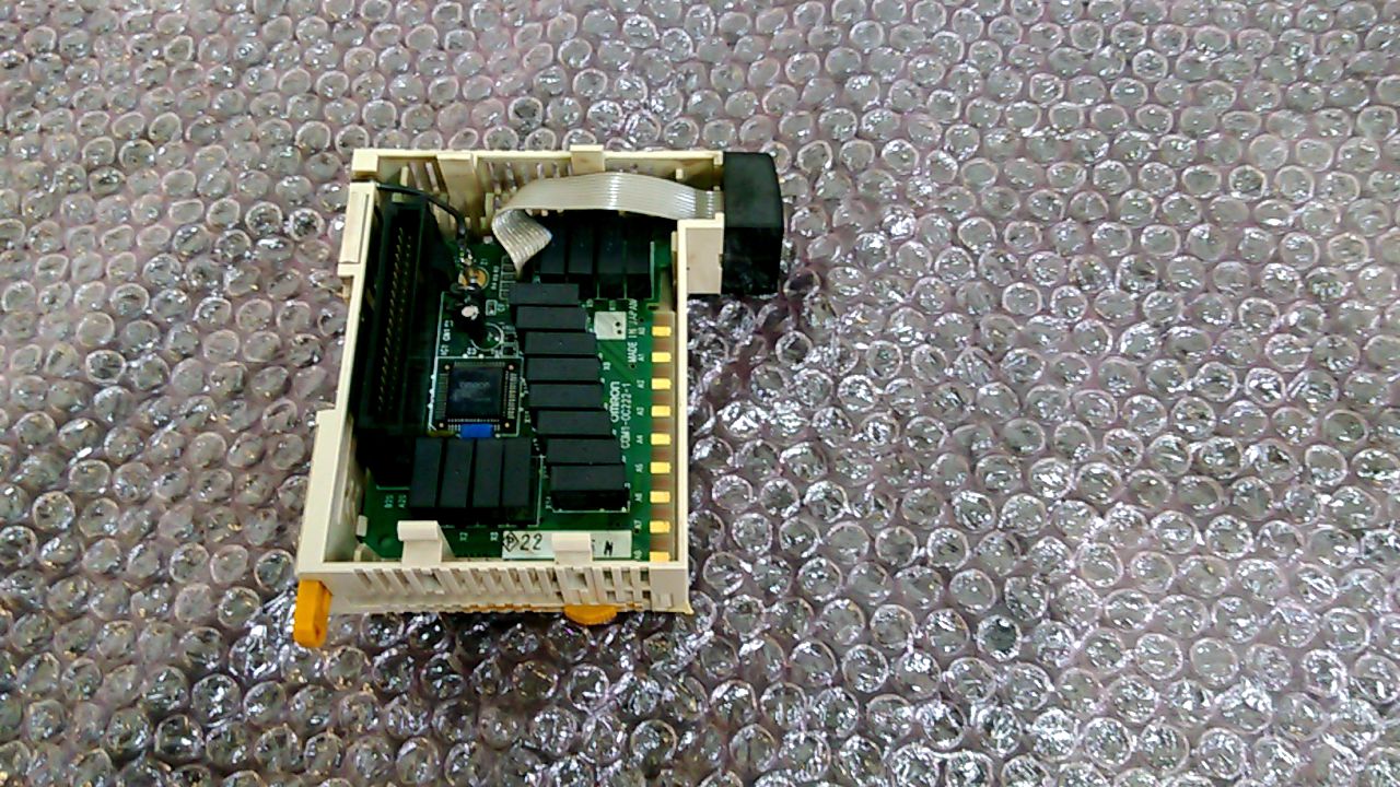 Omron CQM1-OC222 Output Unit
