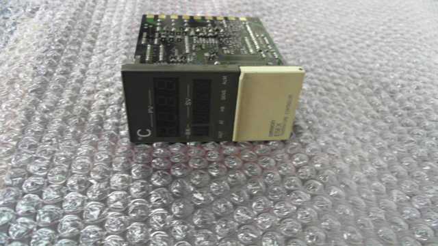 Omron E5EX Temperature Controlller