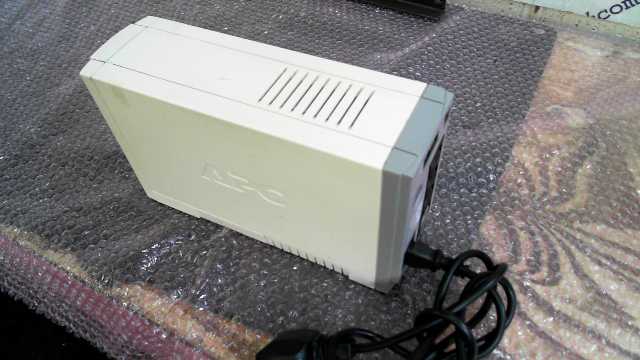APC CS 500 UPS