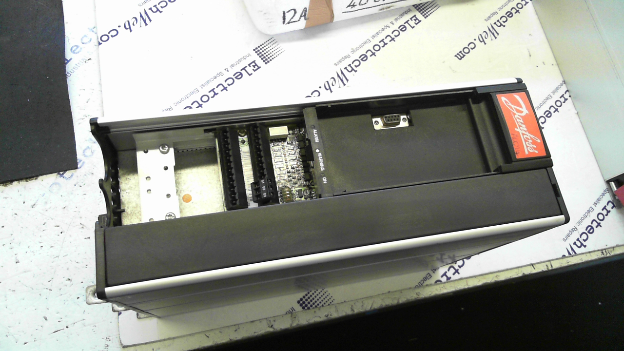 Danfoss VLT5008P0EBR3D0F10AD0C0 Inverter