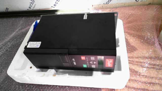 Danfoss VLT2840PT4B20STR1DBF00A00 Drive