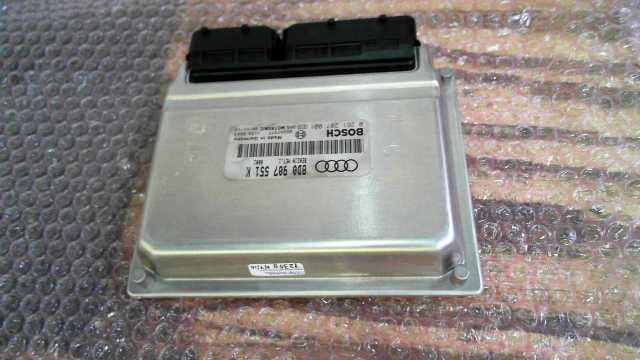 BOSCH 8D0907551K Engine Control Unit