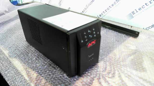 APC 750 VA Smart UPS