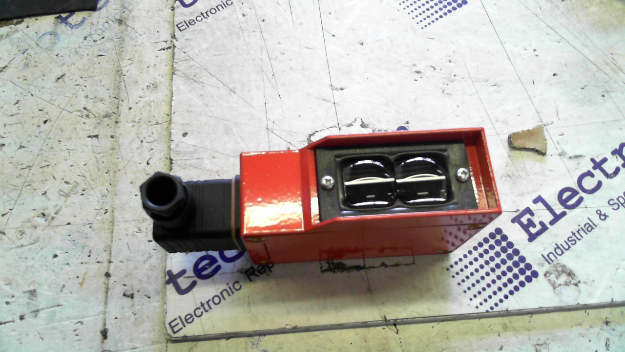 Leuze Lumiflex RK85/4-800 Light Sensor