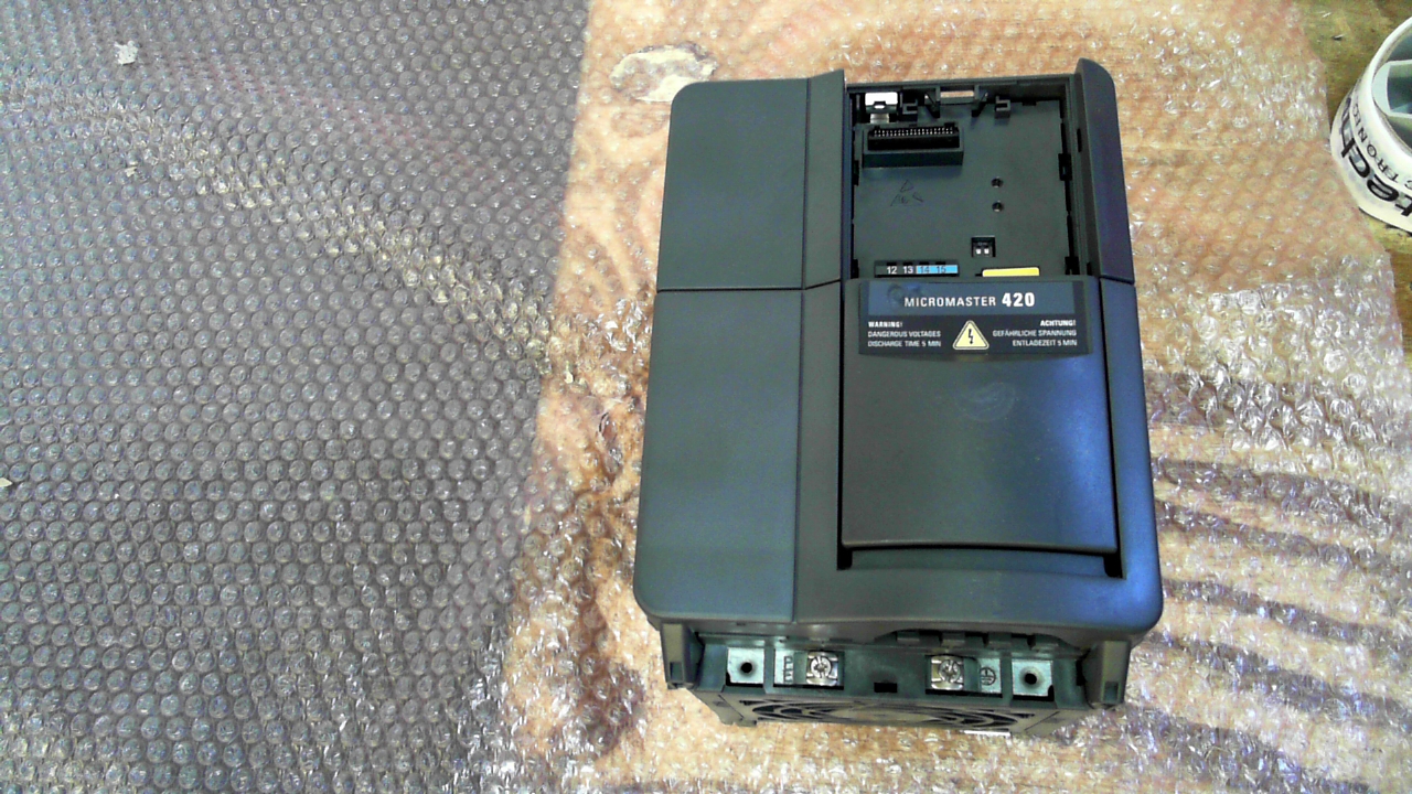 Siemens 6SE6420-2AD24-0BA1 Inverter