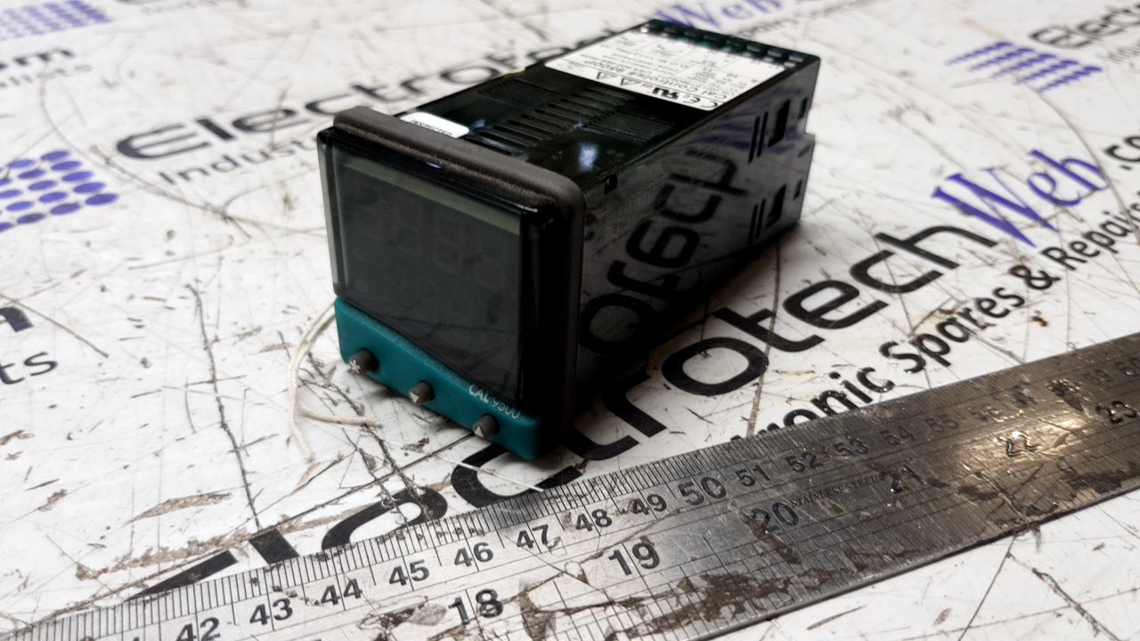 CAL Controls 9500P Temperature Controller