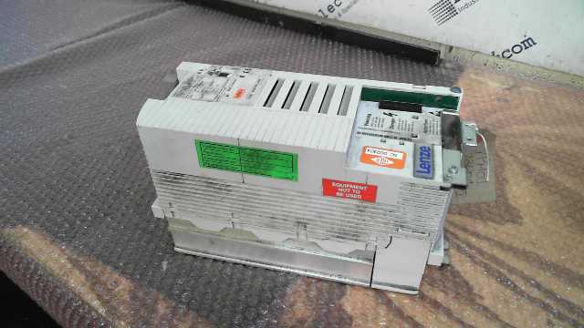 Lenze E82EV302_4C929 Inverter