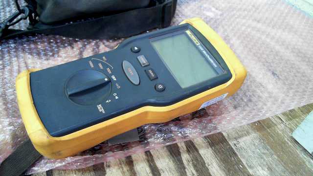 Fluke 1520 MegOHMeter
