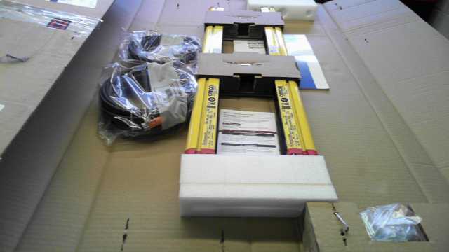 Omron F3S-TGR-CL4A-K2-500 Safety Curtain