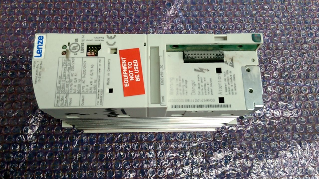 Lenze E82EV551_2C Inverter
