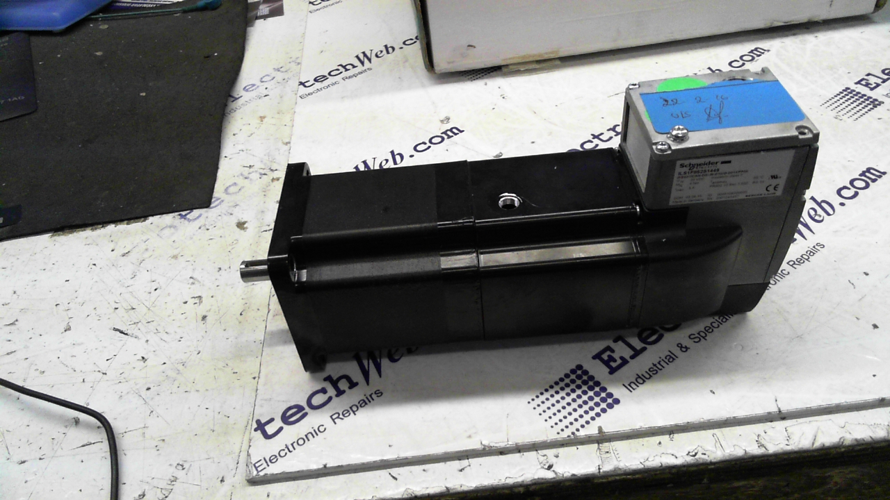 Schneider ILS1F852S1449 Servo Motor
