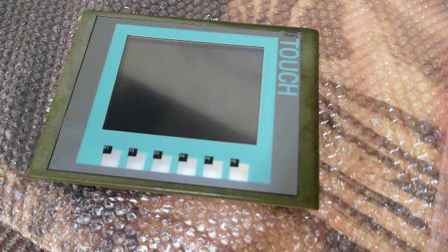 Siemens 6AV6 647-0AD11-3AX0 HMI
