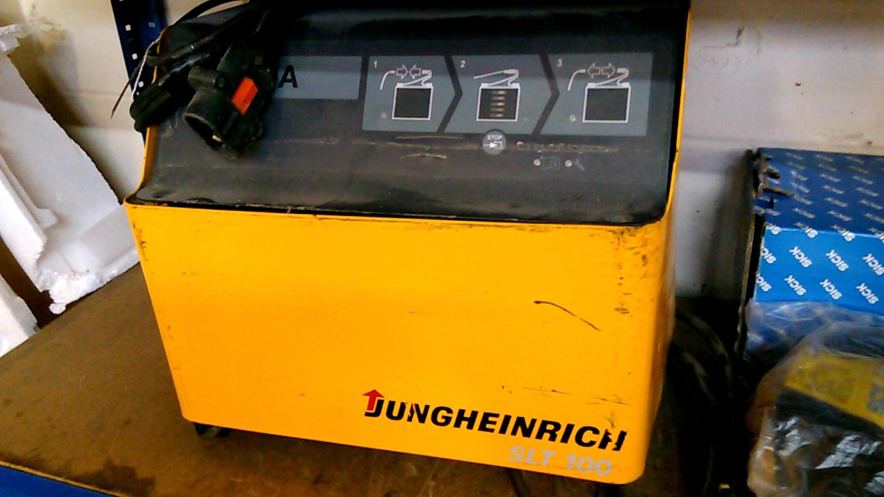 Jungheinrich SLT 100 JH Battery Charger