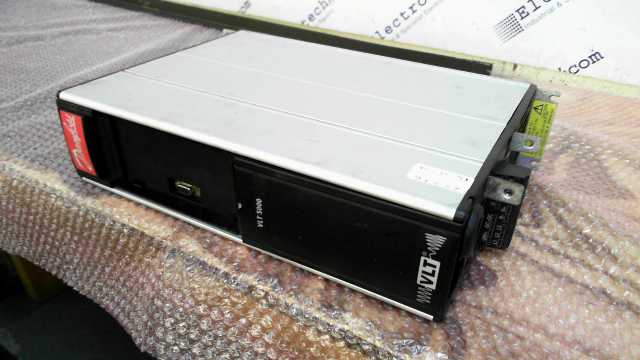 Danfoss VLT5004PT5B20STR3D0F10A00C0 Inverter