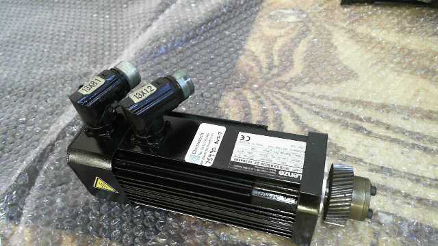 Lenze MDSKSBS036-23 Servo Motor