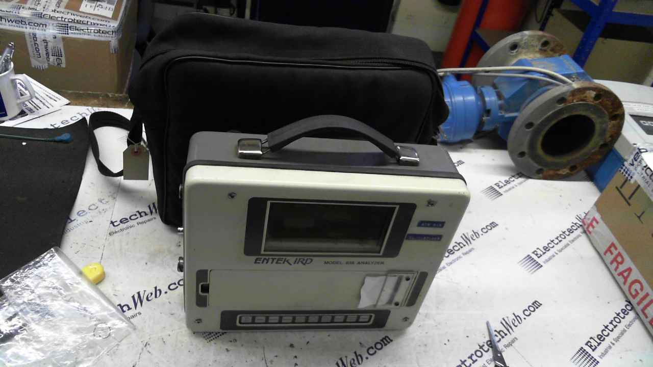 Entek IRD 838 Analyzer
