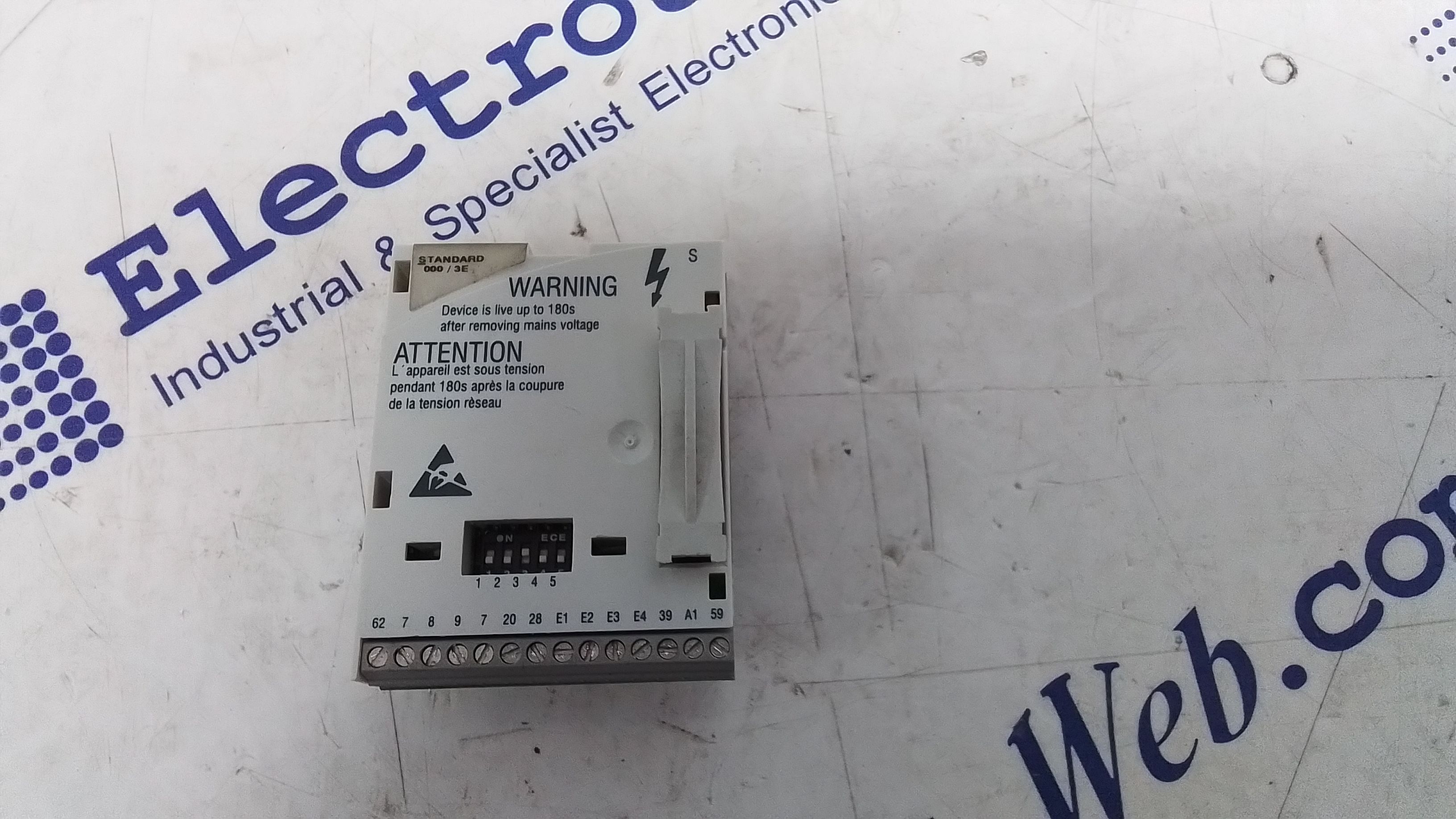Lenze E82ZAFSC I/O Function Module