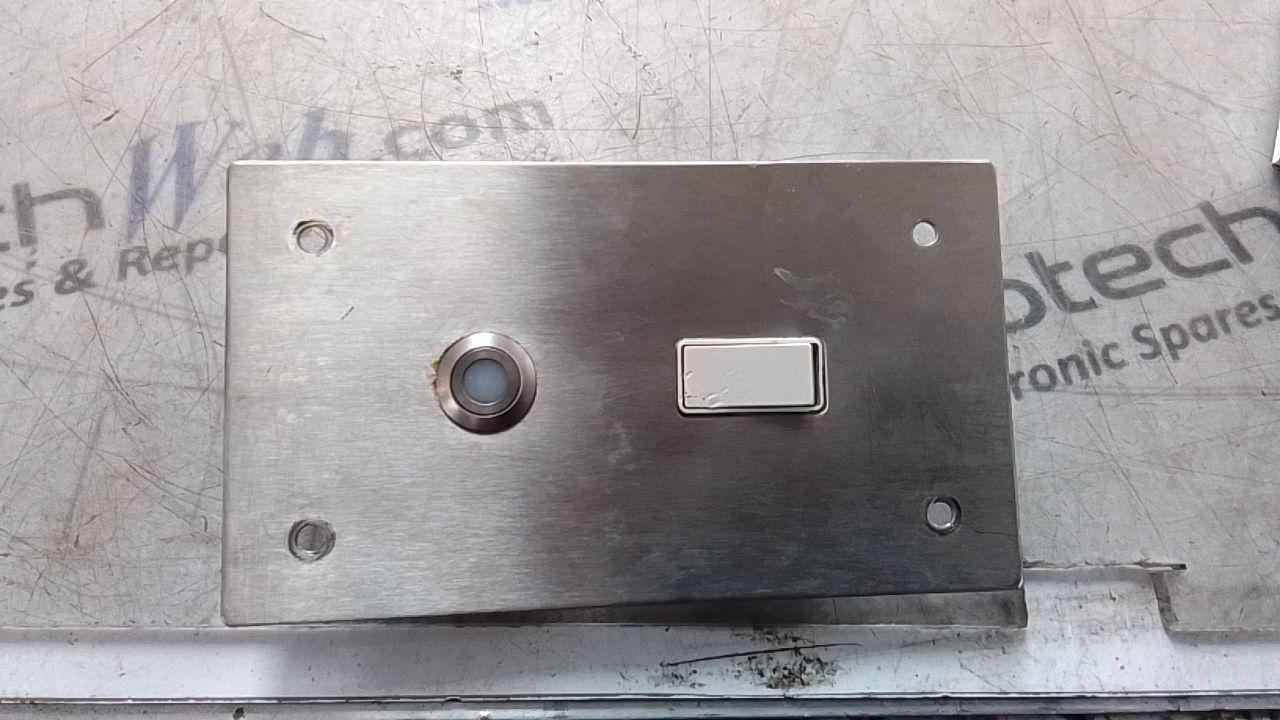Electrotech L7013AN212A Cell Call with Light Switch