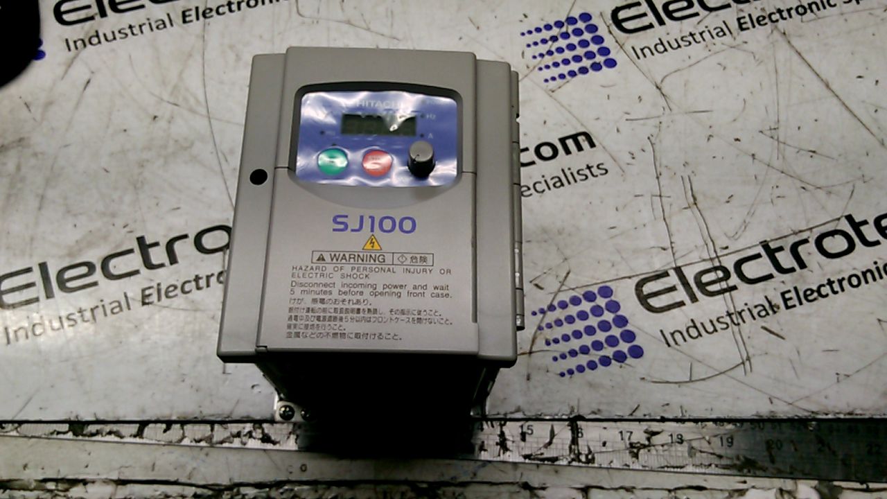 Hitachi SJ100-007NFE Inverter
