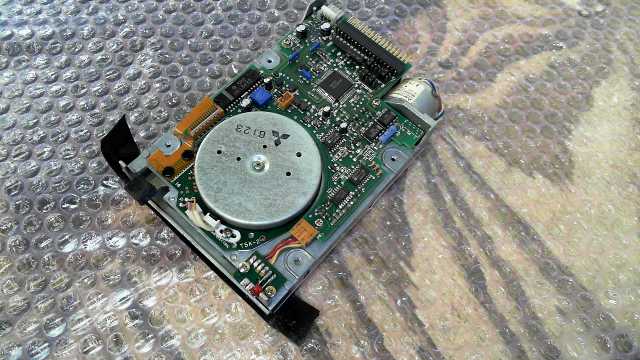 Mitsubishi MF353AF-12M 3.5 Floppy Drive