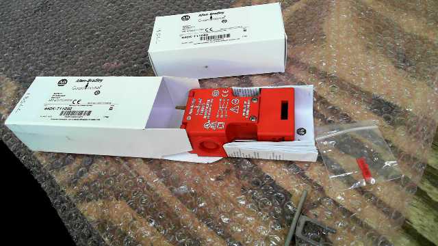 Allen Bradley 440K-T11090 Trojan 5 Interlock Switch