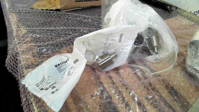 Balluff BES 516-327-E5-Y-S4 Proximity Switch