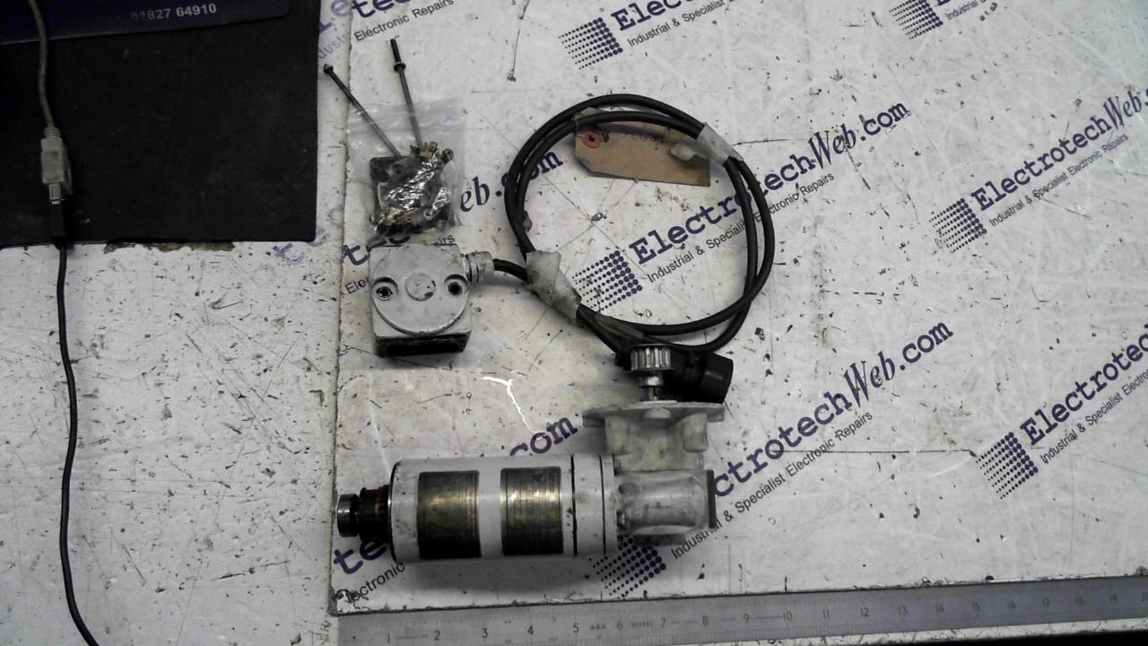 Lenze SSN25-1PVCL-035C21 Gear Head Motor