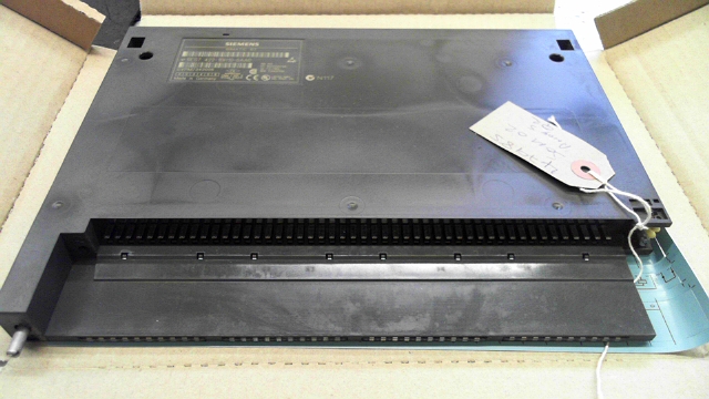 Siemens 6ES7422-1BH10-0AA0 Digital Output Card