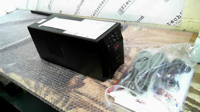 APC Smart 750 UPS