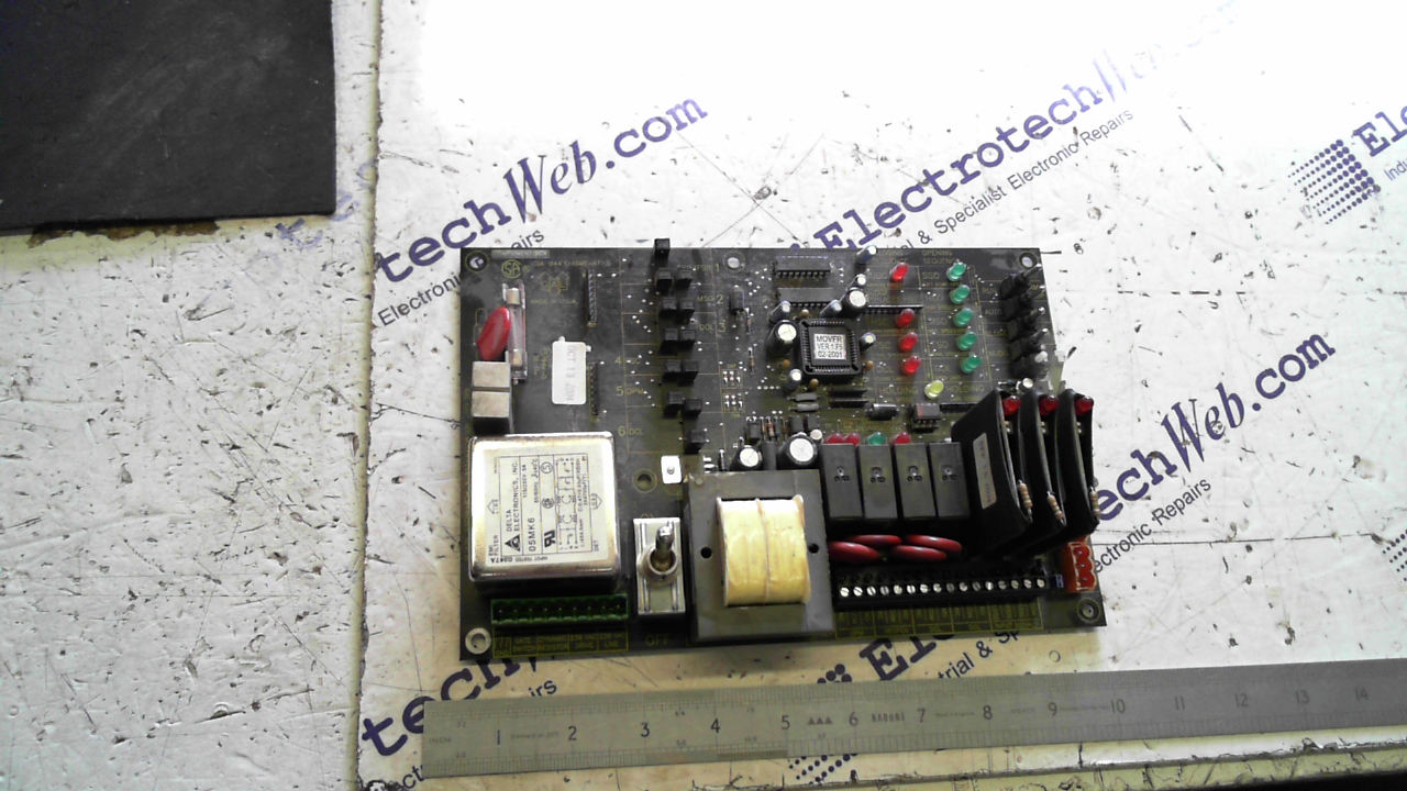 GAL CSA B44.1/ASME-A17.5 Lift Board