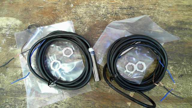 Telemecanique XS6-12B1PAL2 Proximity Switch