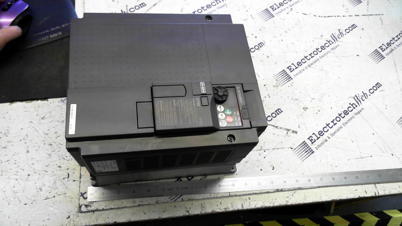 Mitsubishi FR-E740-230SC-EC Inverter Drive