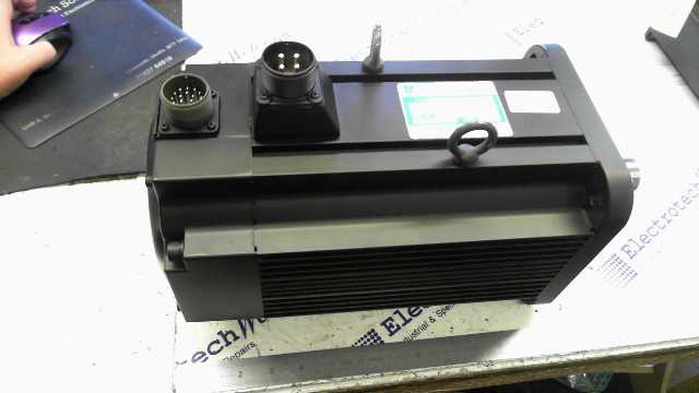 Yaskawa USAMED-20M A2 Servo Motor