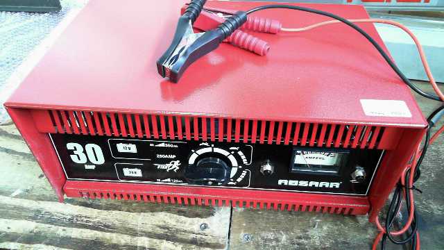 Absaar 12v 24v BBL 1224 20 NE Battery Charger