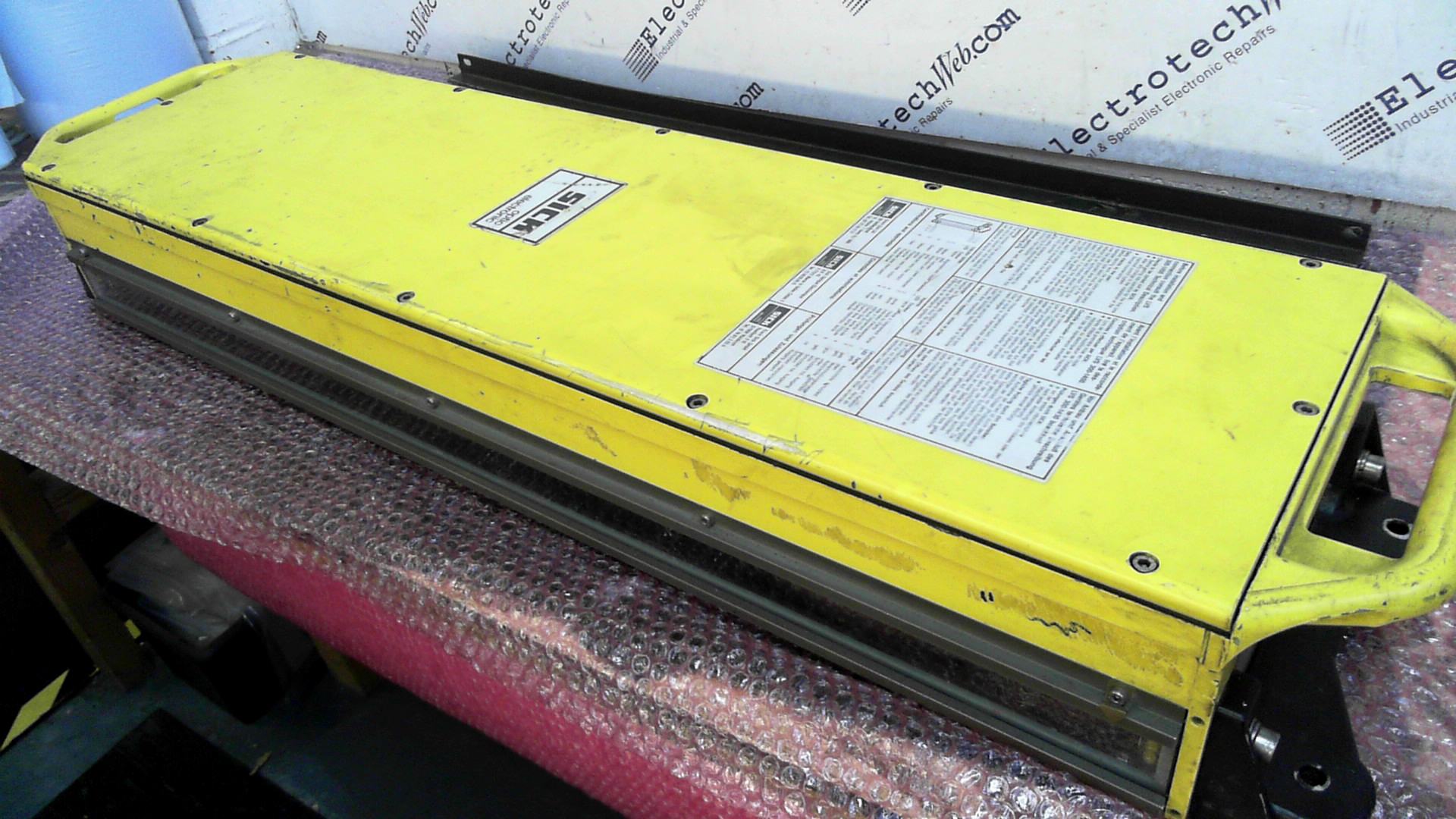 Sick LVS800-2200 Light Curtain