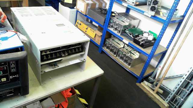 Yaskawa CIMR-G5A4037 Inverter