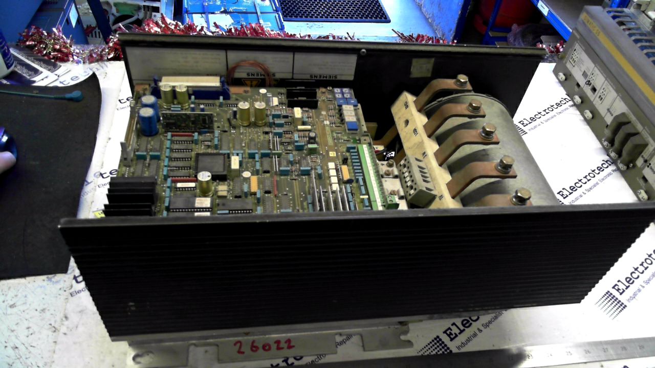 Siemens 6RA2 277-6DV620 DC Drive