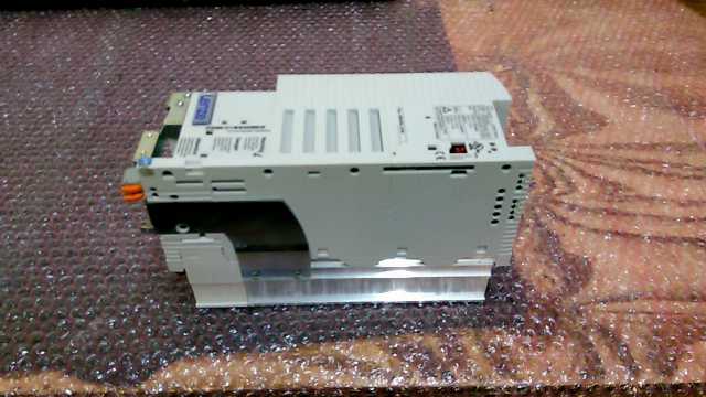 Lenze E82EV552_4C Inverter