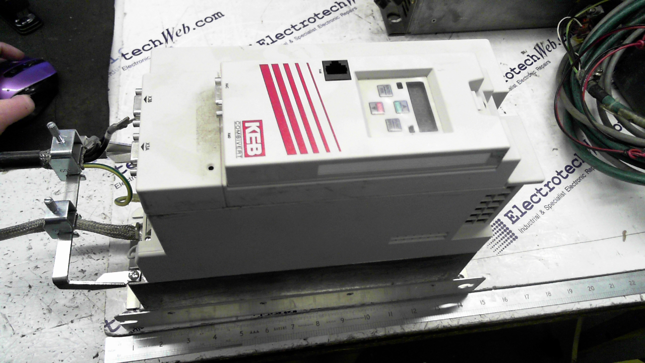 KEB 14.F5.A3E-YLN0 Inverter