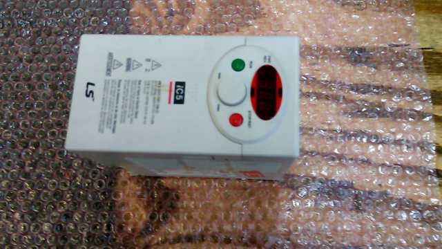 LS Industrial Systems SV008iC5-1F Inverter