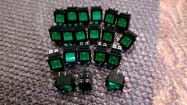 Electrotech H11S37 Green Illuminated DPST Switch