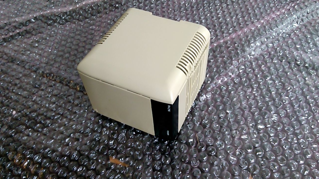 Omron CQM1-PA216 Power Supply