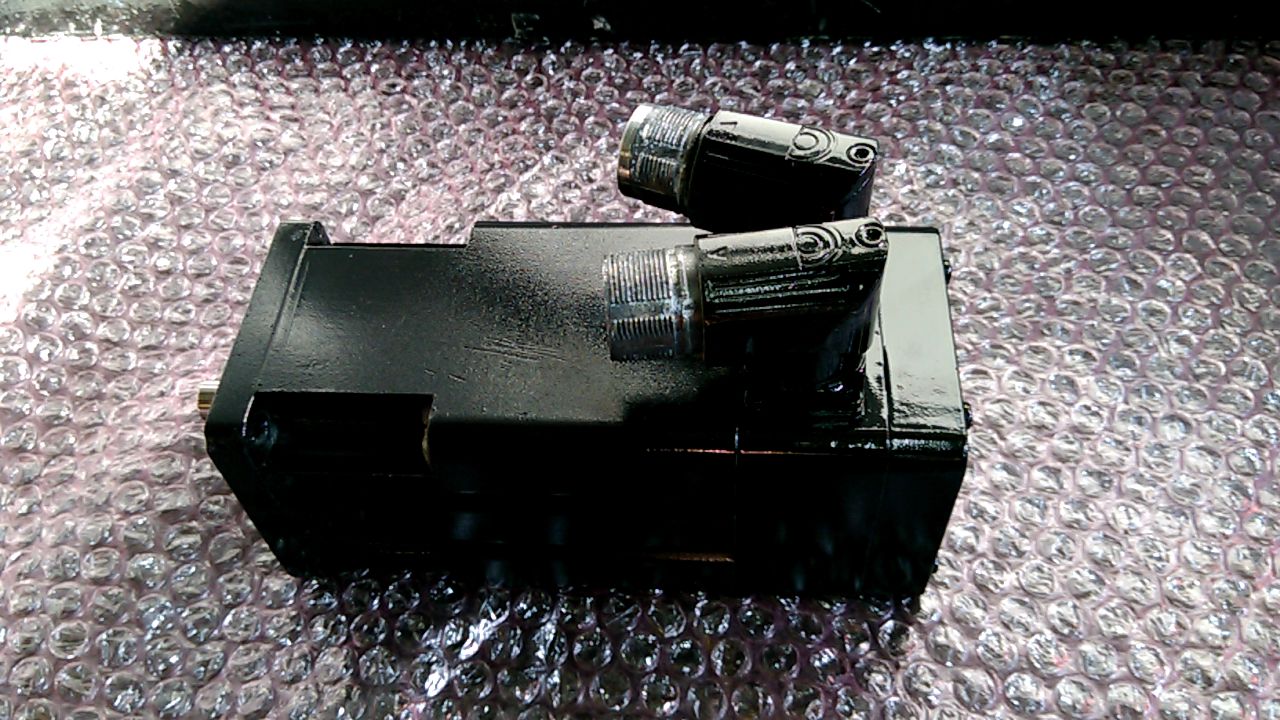 Allen Bradley MPL-B230P-VJ72AA Servo Motor
