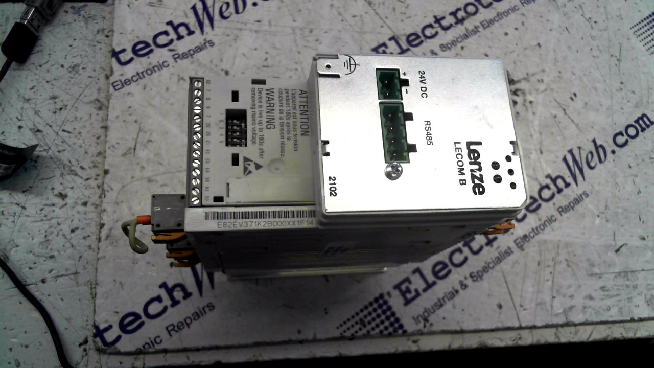 Lenze E82EV371K2B Drive