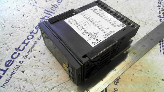 Ascon X3-3100-0000 Temperature Controller