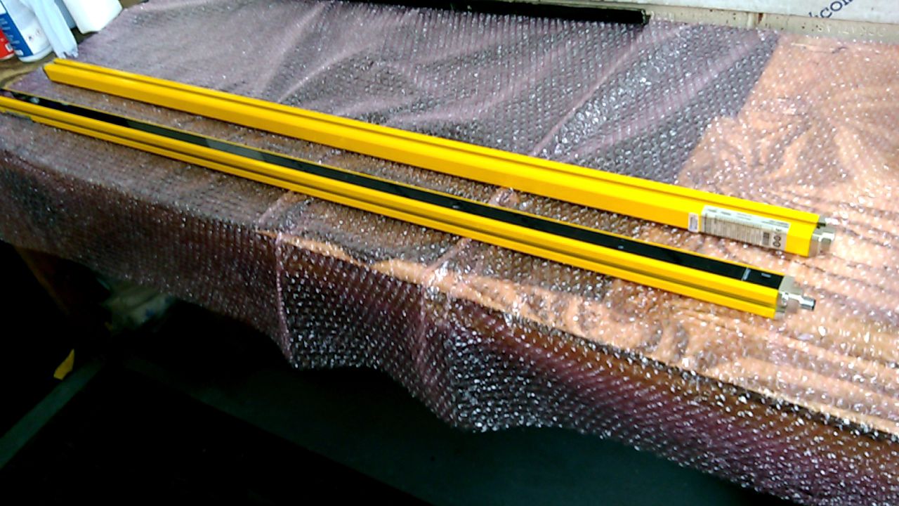 Leuze Lumiflex SD4T40-1200 Light Curtain (TR)